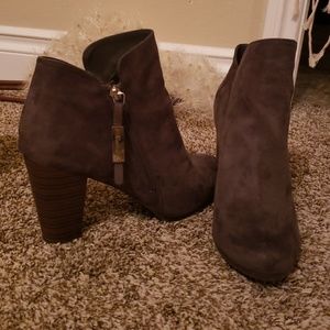 Breckelle's Ankle boots